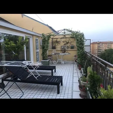 Casa Mia Stanza In Condiviso בית אירוח